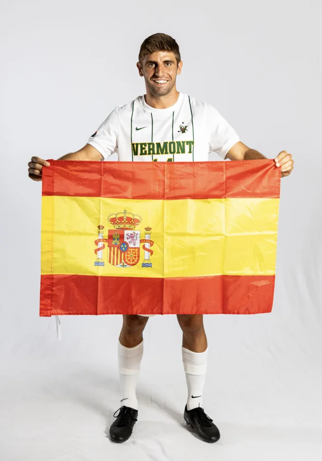 Jugador de ETURE con la bandera de España en Vermont